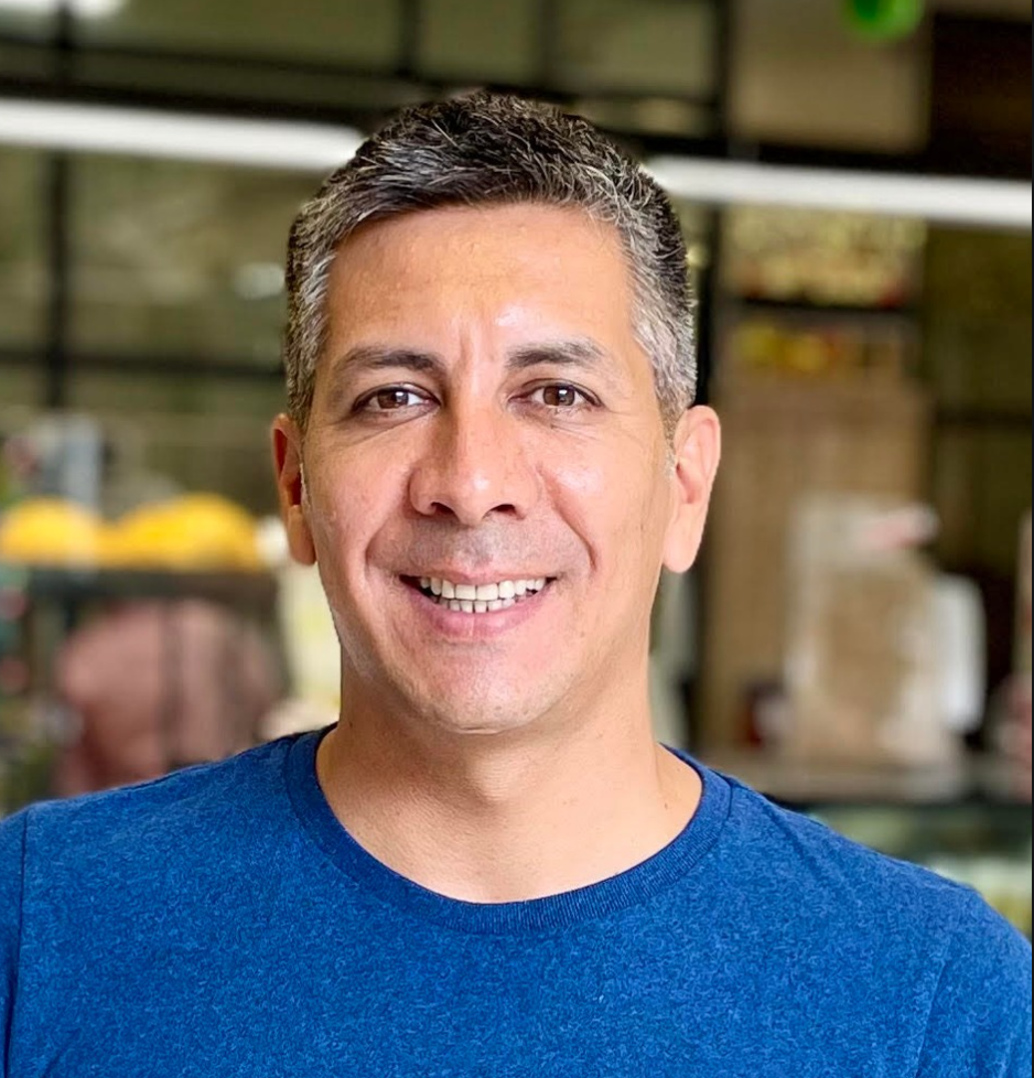 Carlos Armando de la Flor